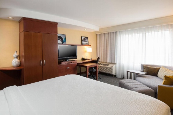 Courtyard by Marriott Des Moines West/Jordan Creek image 9
